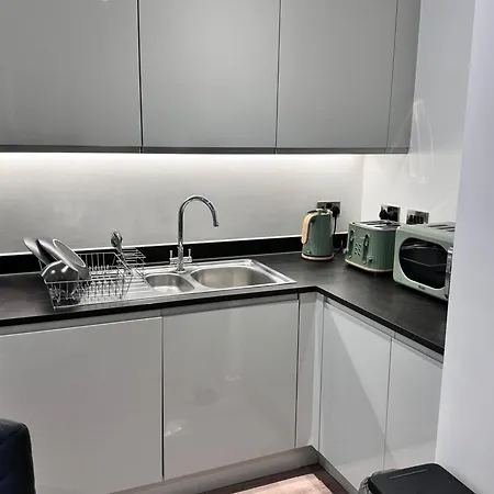 Stylish Luxury Solihull Flat Exterior photo