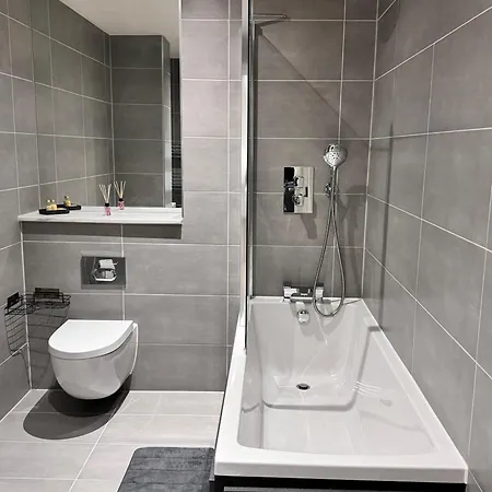 Stylish Luxury Solihull Flat Exterior photo