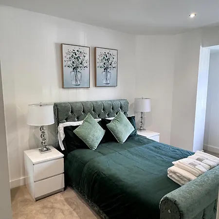 Stylish Luxury Solihull Flat Exterior photo
