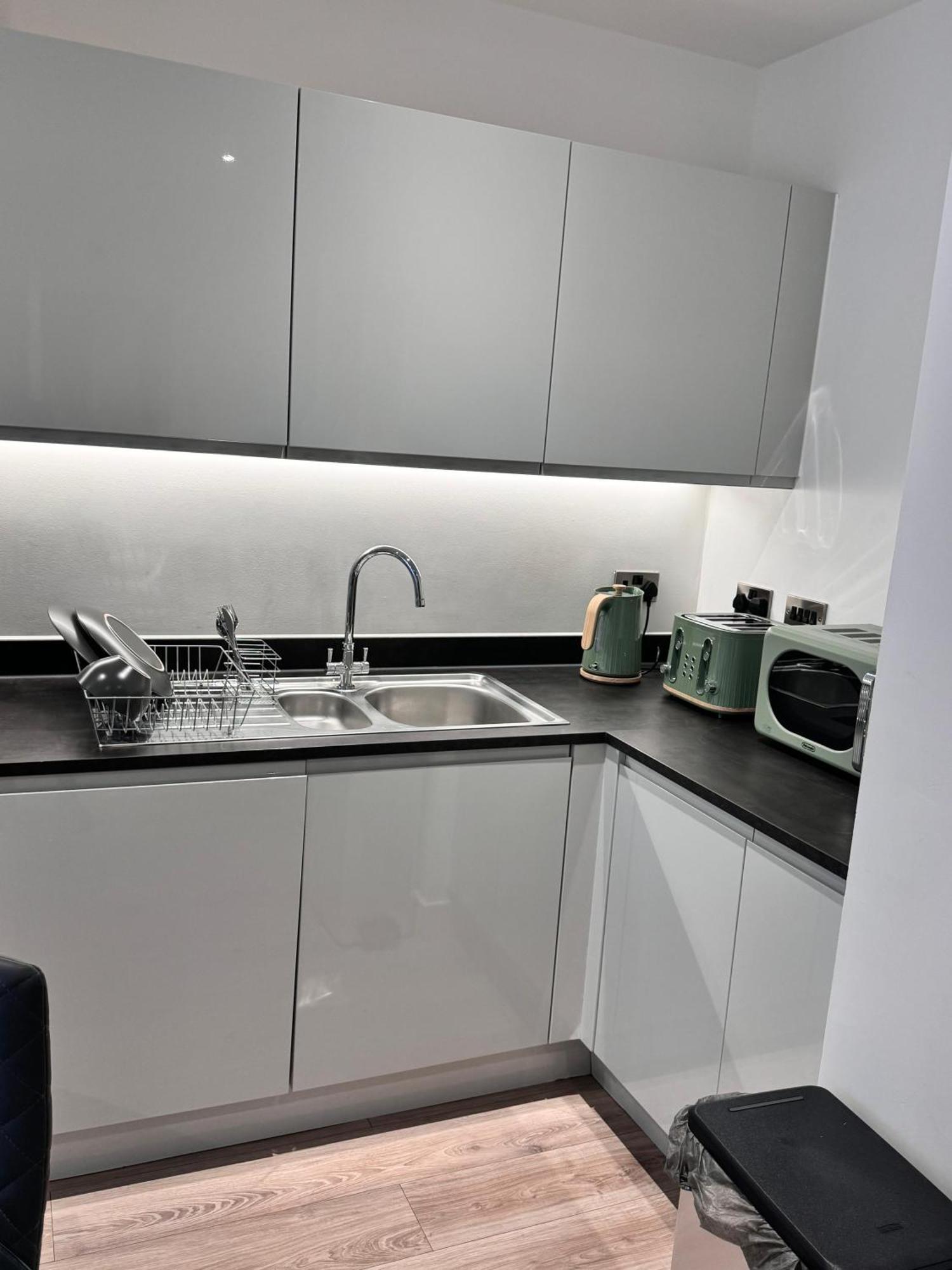 Stylish Luxury Flat * Solihull